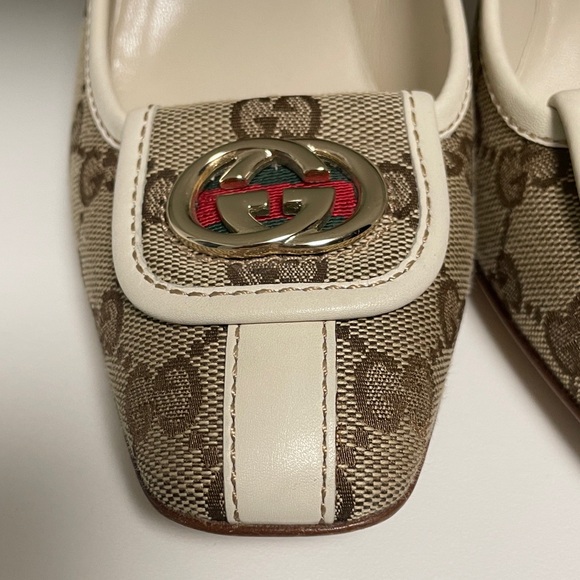 Gucci Beige and Cream Monogram Heels - Picture 2 of 6